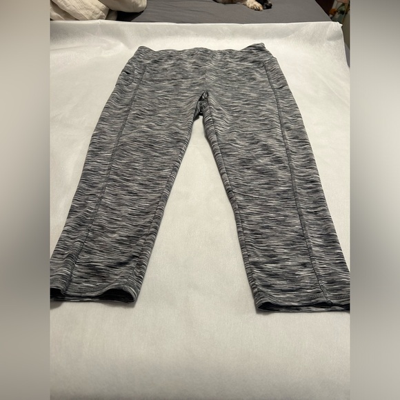 Danskin black/white leggings. Sz (12-14) - Picture 2 of 6